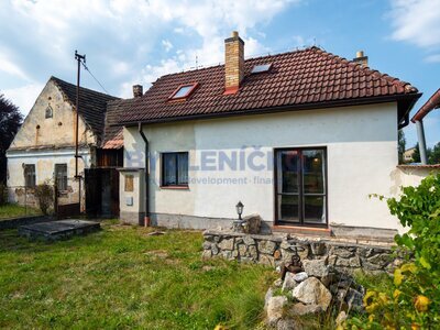 Prodej chalupy 300 m2 s pozemkem 4750 m2, Petříkov
