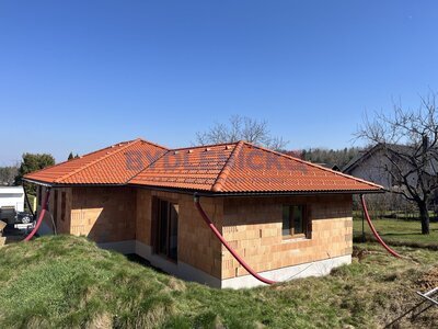 Prodej rodinného domu před dokončením, v klidné lokalitě u lesa, pozemek 407 m2, Lesní ulice, Včelná