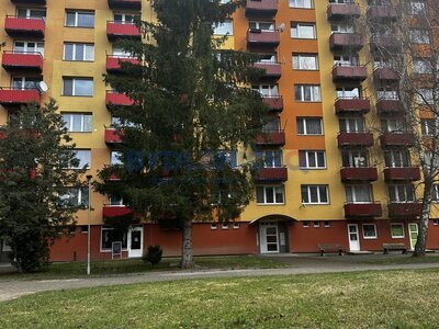 Prodej bytu 2+1 s balkónem, 58 m2, Jindřichův Hradec