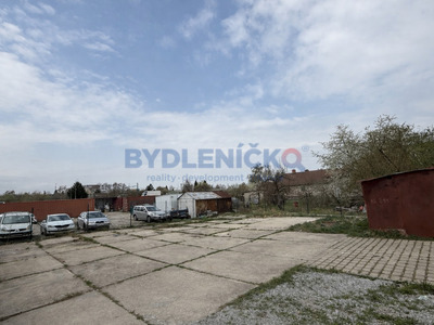 Pronájem zpevněné plochy k parkování nebo skladování – 357 m², ulice Blahoslavova, České Budějovice