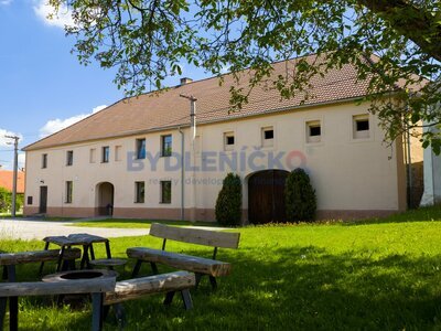 Prodej rozlehlé venkovské usedlosti 474 m2, se zahradou 1 404 m2, Kamenný Újezd - Kosov, okr. České Budějovice