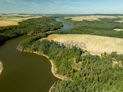 Prodej resortu k rekonstrukci pro bydlení i občanskou vybavenost, osada Vranov, obec Dražíč u Týna nad Vltavou