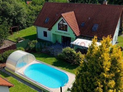 Prodej zaběhlého penzionu 275 m2, pozemek 1260 m2, Žíteč - Chlum u Třeboně