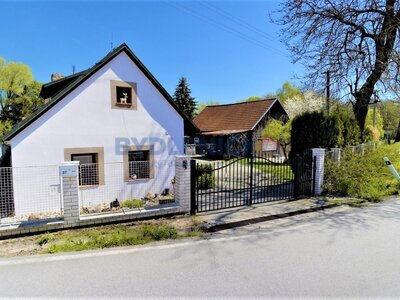 Exkluzivní prodej rozlehlého domu 5+kk, pozemek 1 534m2, Pořežany, okres České Budějovice