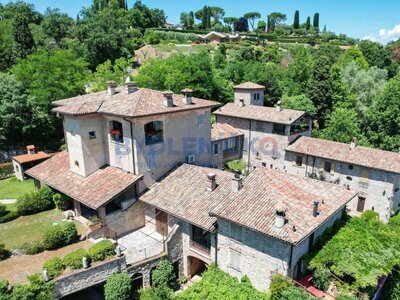 Prodej mezonetového bytu 4kk v luxusním historickém komplexu, Lago di Garda